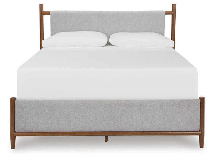 Lyncott King Upholstered Bed