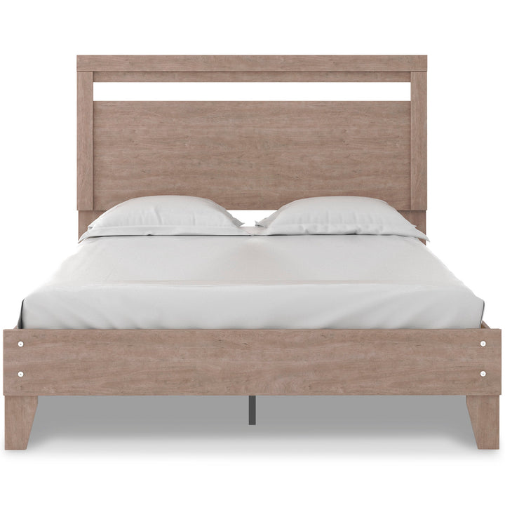 Flannia Queen Panel Bedroom Set