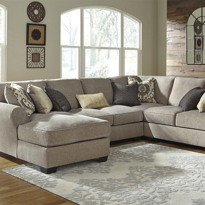 Pantomine sectional set