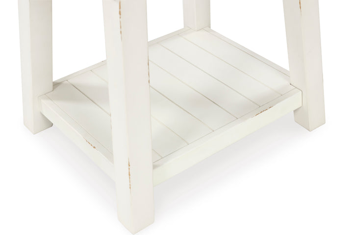 Stownbranner Table (Set of 3)