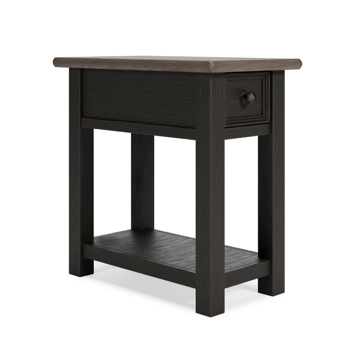 Tyler Creek Chairside End Table (6645106049120)
