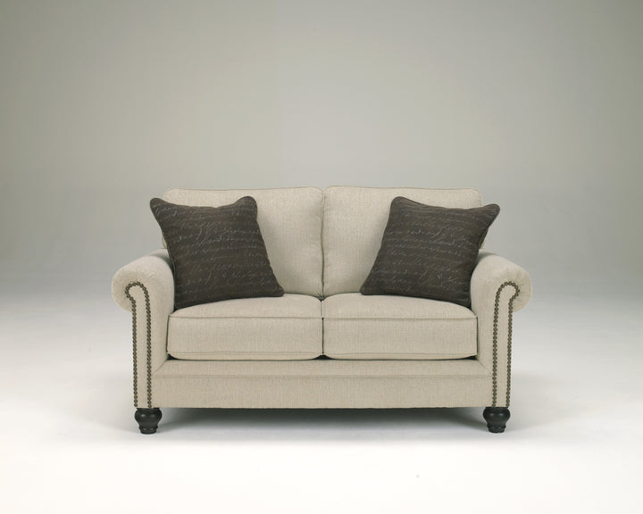 Milari loveseat - Auction