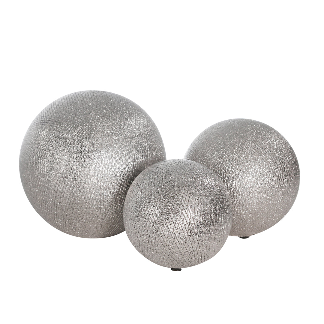 S/3 CERAMIC 6/5/4" ORBS, SILVER