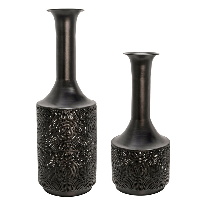 METAL 24" TEXTURED VASE, BLACK