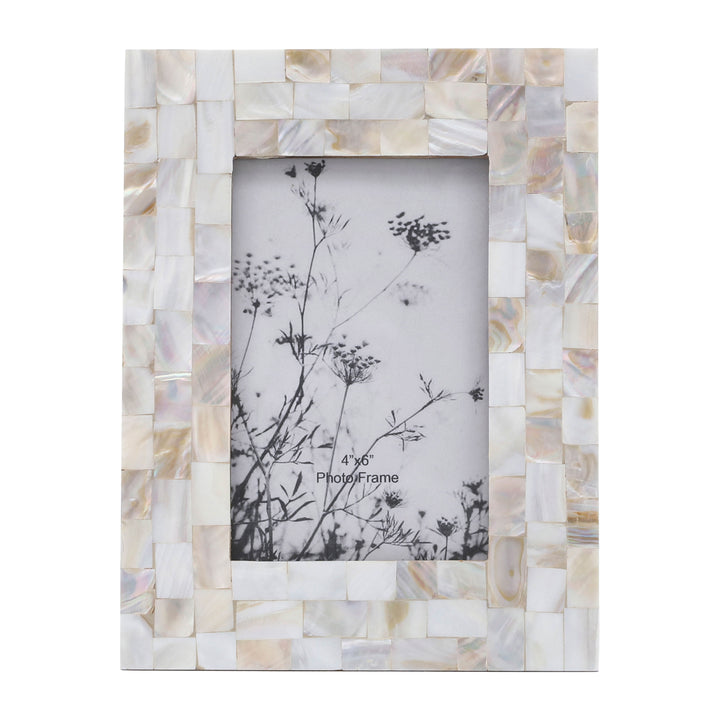 Resin, 4X6 Capiz Design Photo Frame, Silver