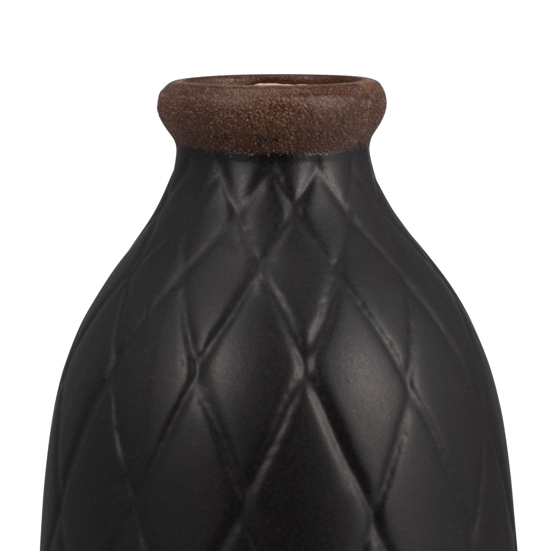 CER, 9" PLAID TEXTURED VASE, BLACK