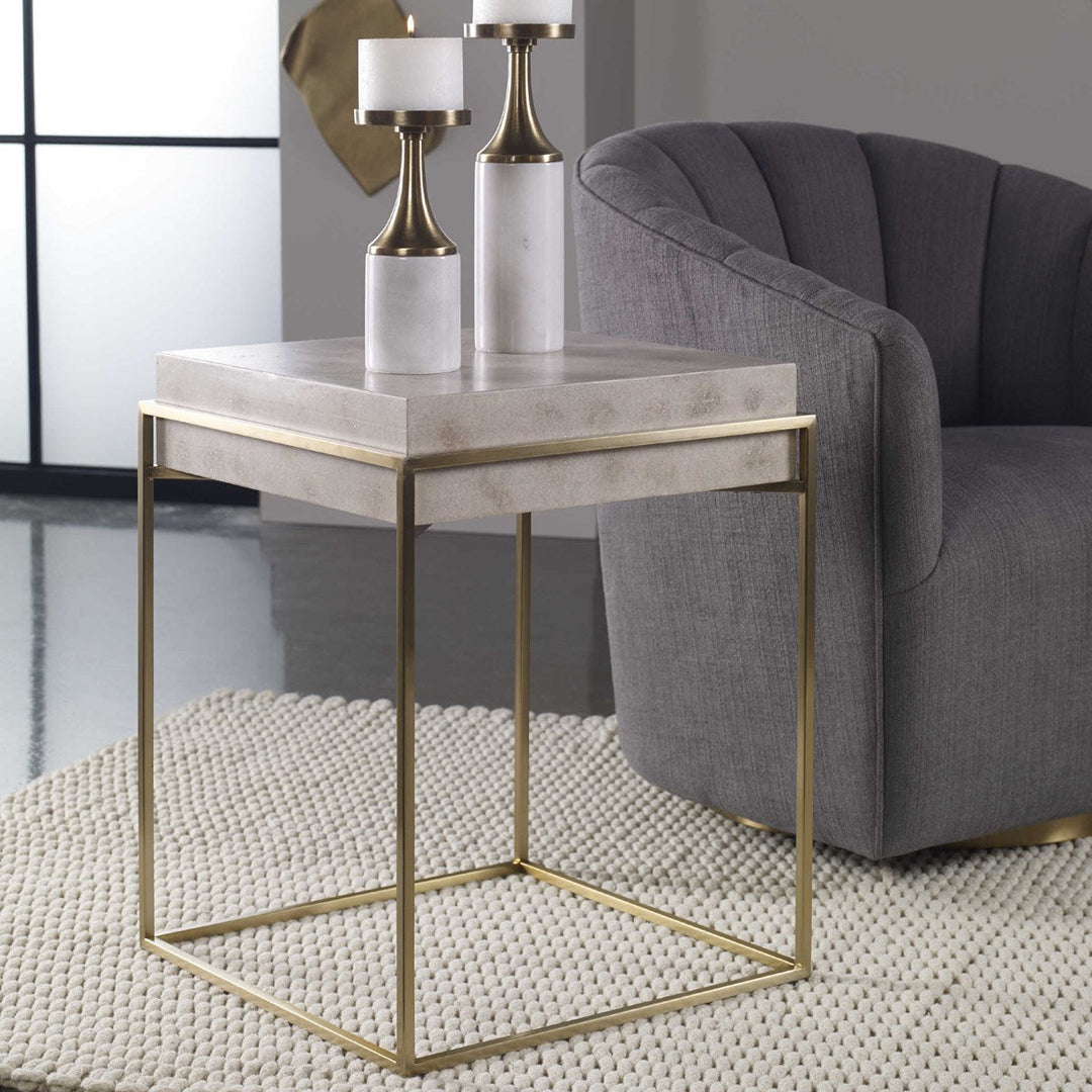 INDA ACCENT TABLE