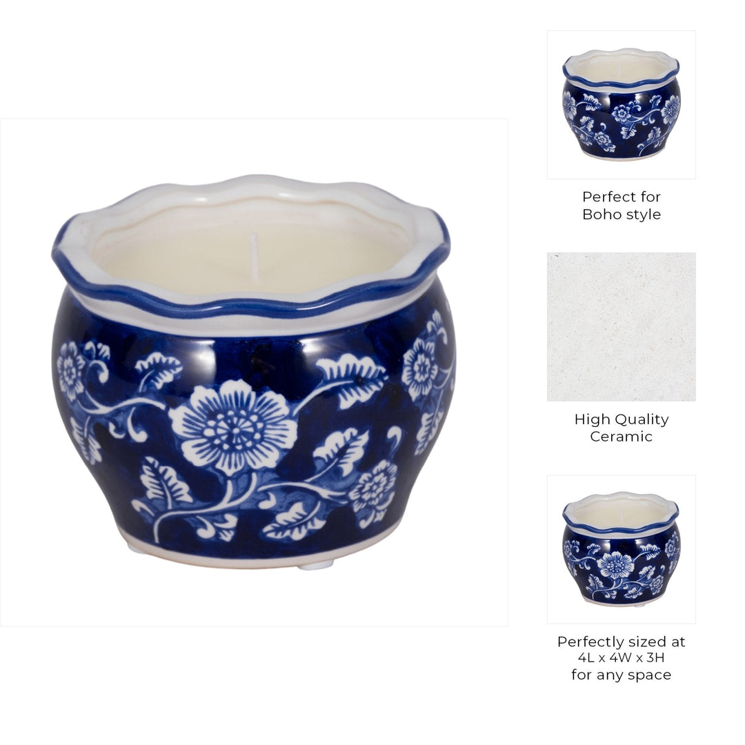 4", 7oz Round Chinoiserie Candle , Blue/white