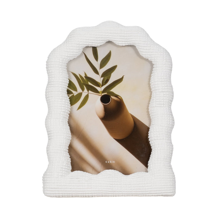 4x6 Wavy Arch Photo Frame, White