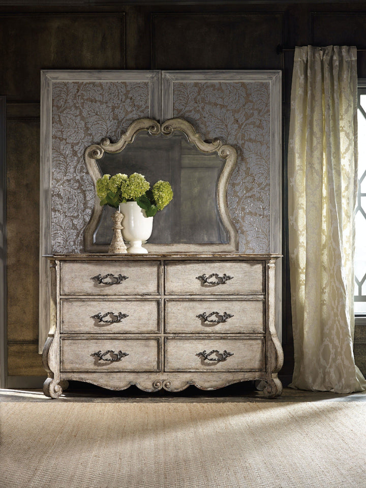 Chatelet Dresser