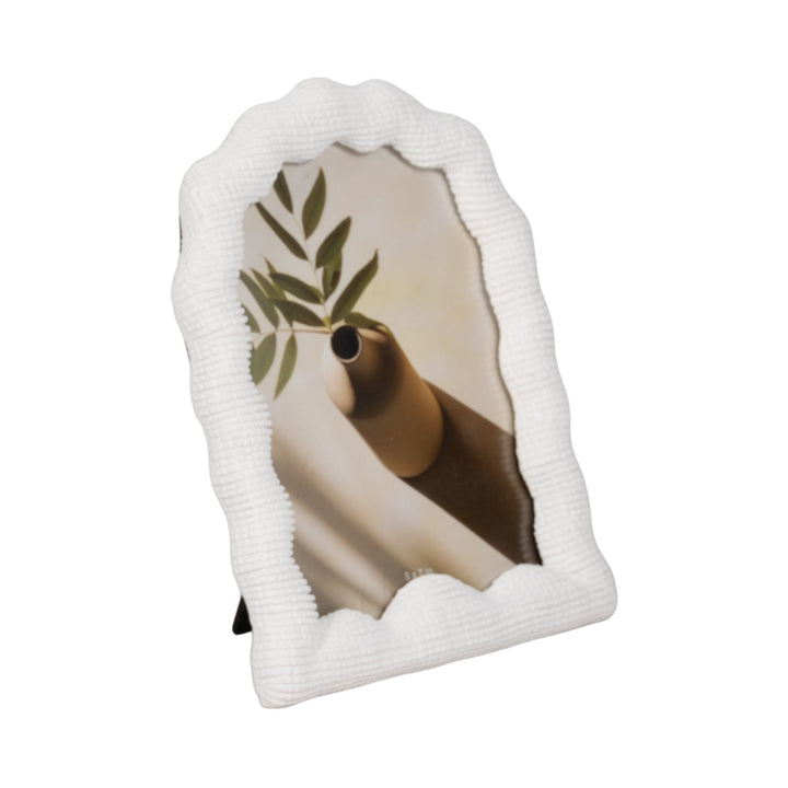 5X7 WAVY ARCH PHOTO FRAME, WHITE