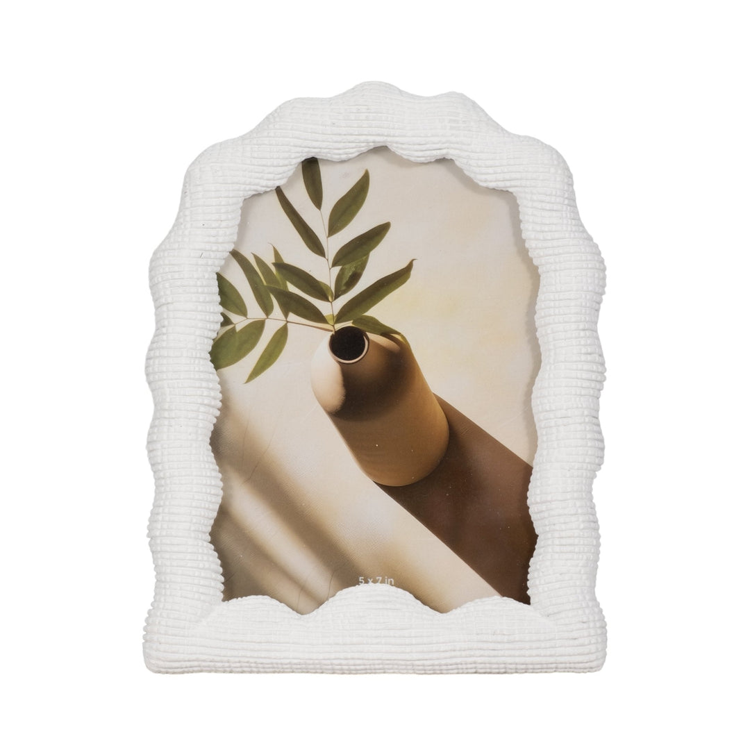 5X7 WAVY ARCH PHOTO FRAME, WHITE