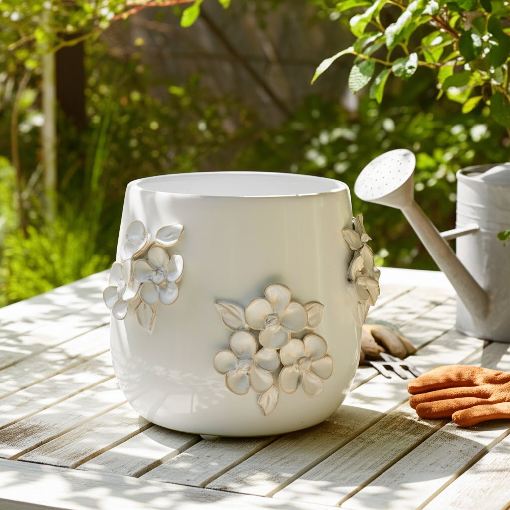 7" FLOWER BUNCHES APPLIQUE PLANTER, IVORY