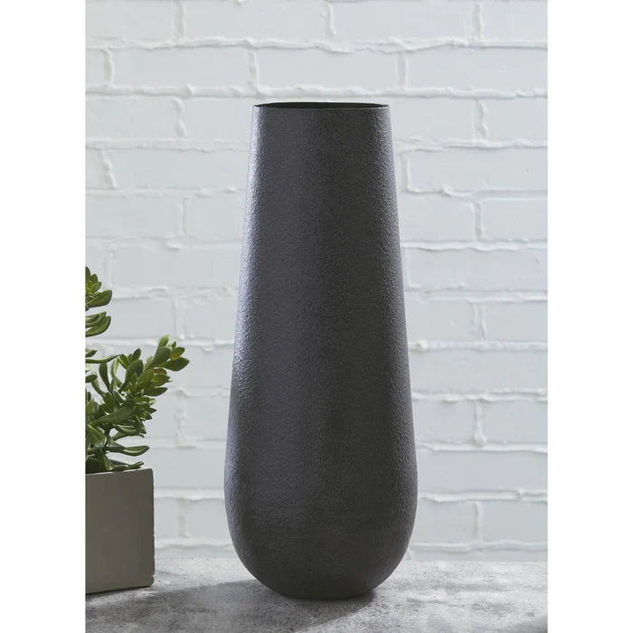 Fynn Vase