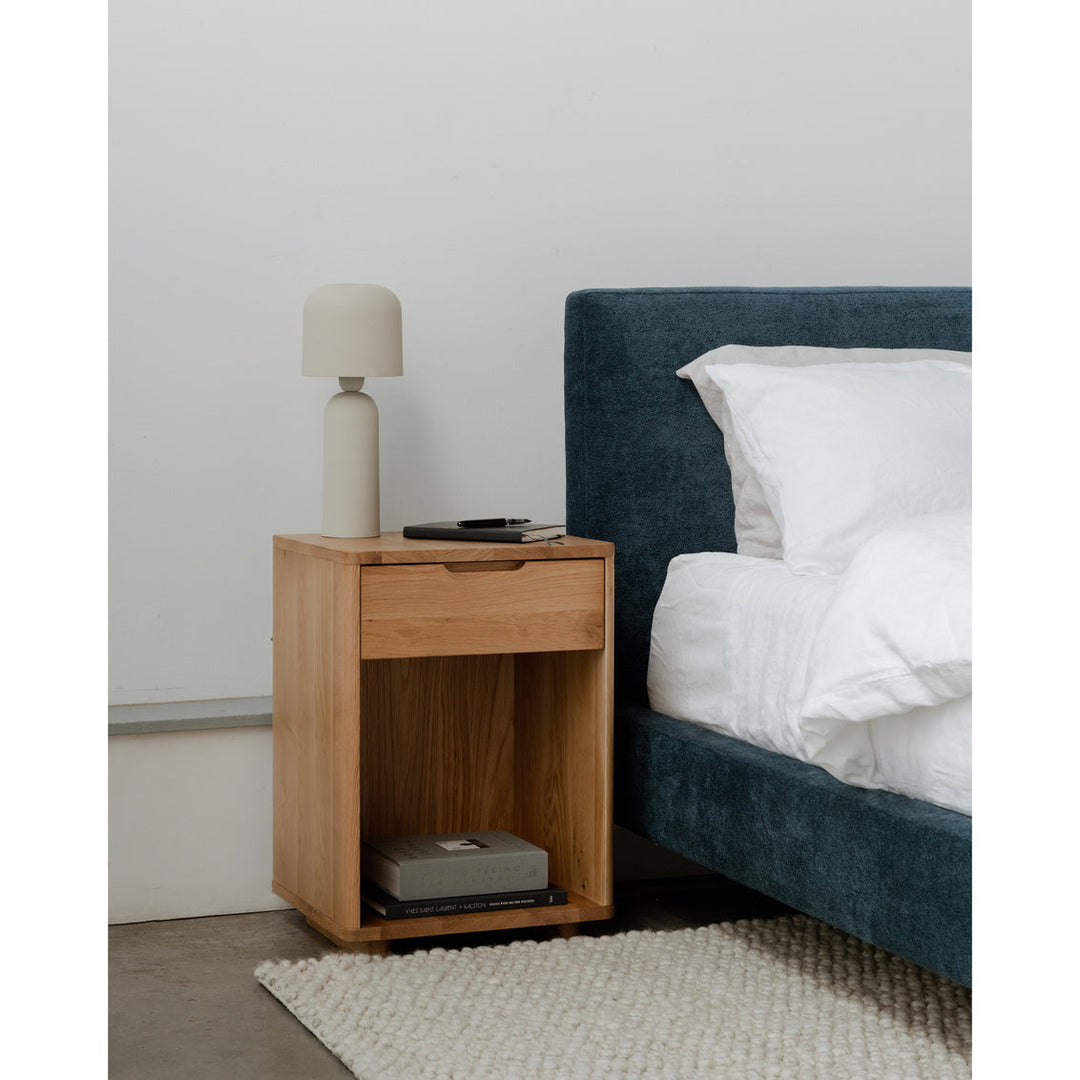 Osamu Oak Nightstand