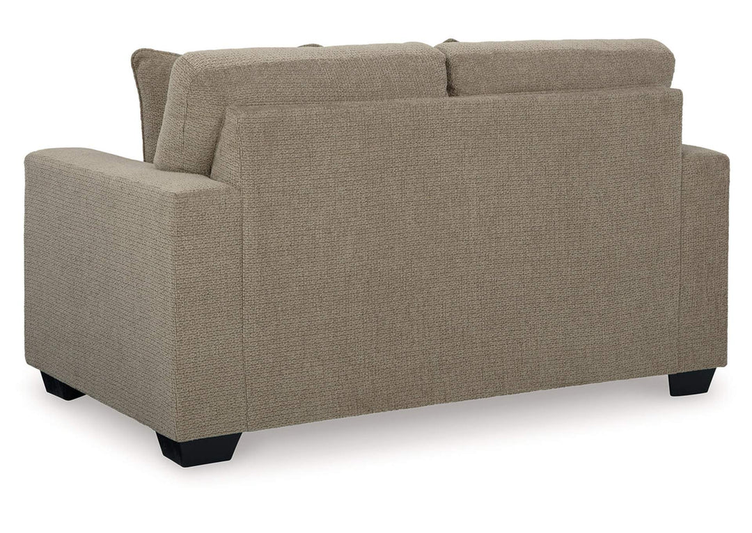 Bristaview Loveseat (157.48cm)