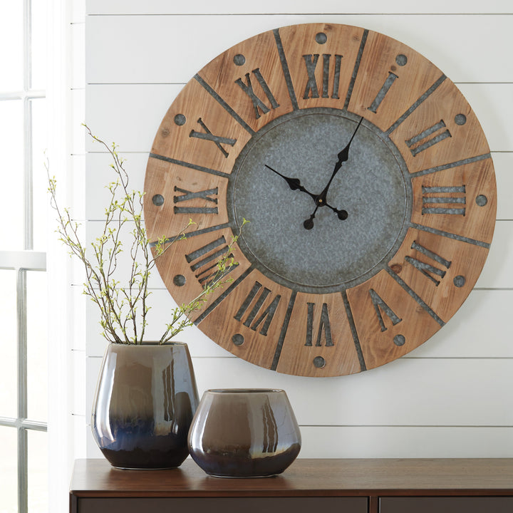 WALL CLOCK