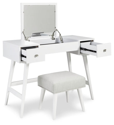 B060-122 Thadamere Vanity with Stool