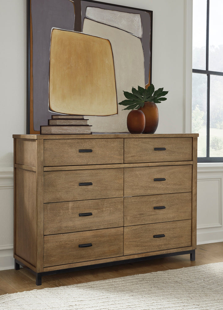 Tomtyn King Upholstered Bedroom