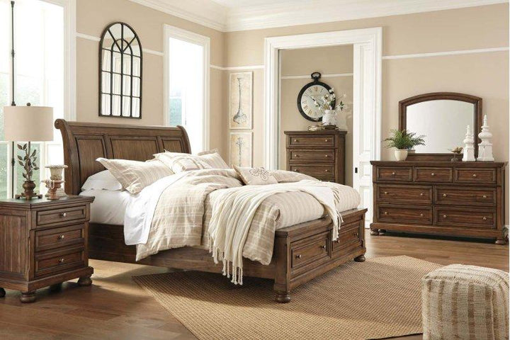 Flynnter King Sleigh  Bedroom