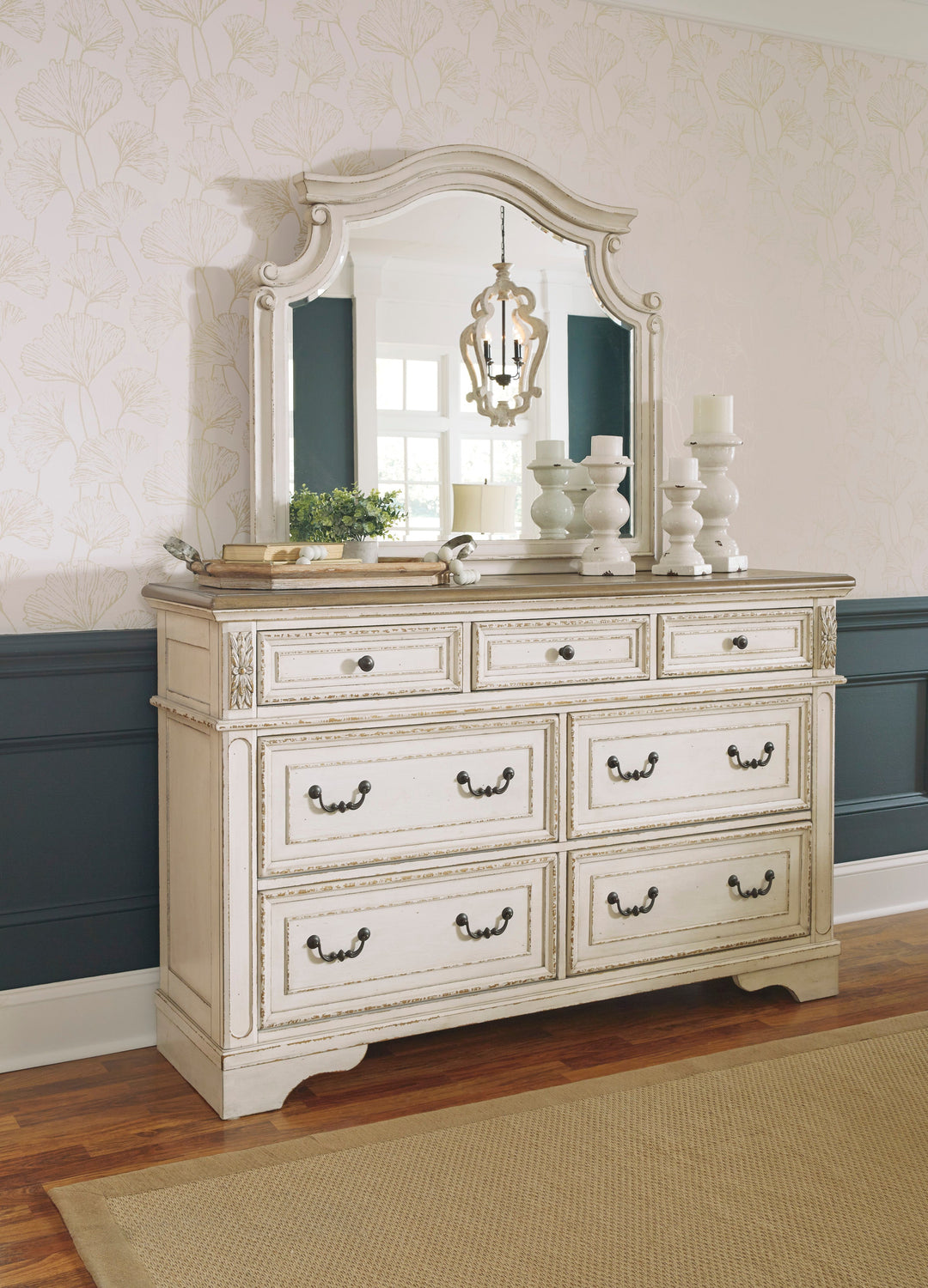 Realyn King Sleigh Bedroom Set with SM1660CK Mattress Offer