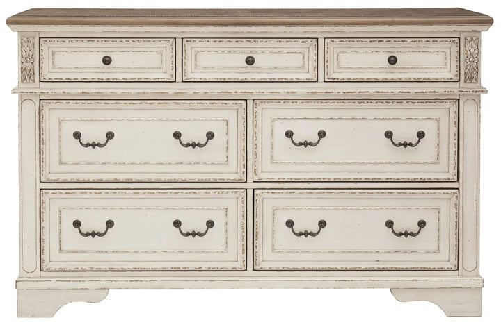 Realyn Bedroom King Set with Chest Offer