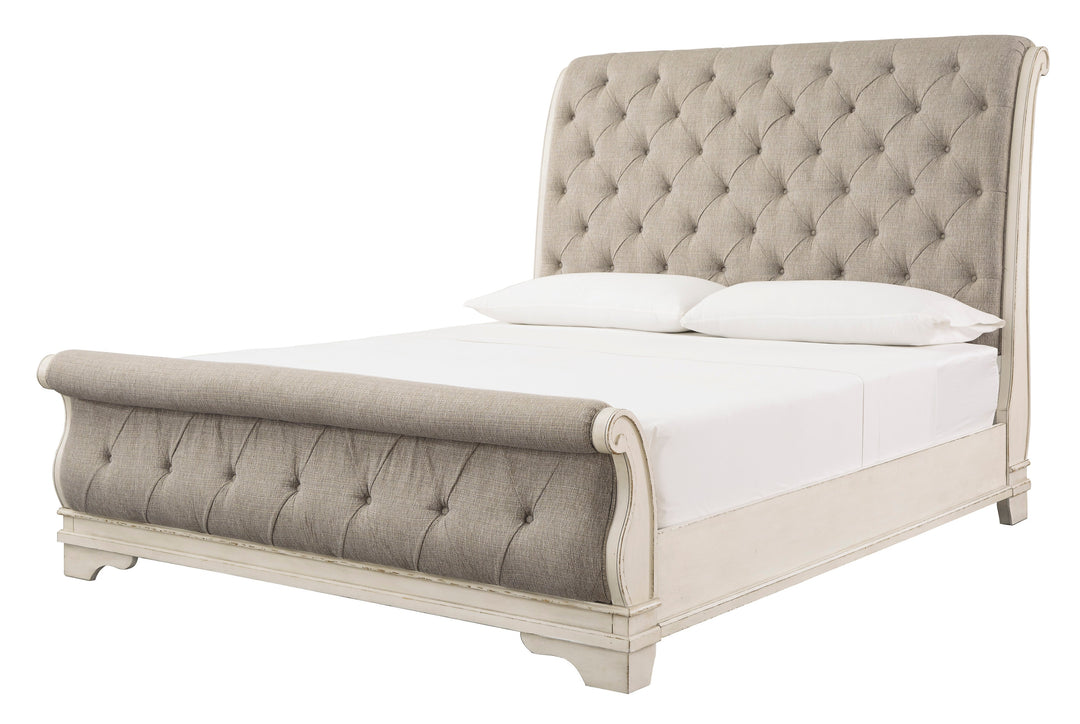 Realyn Queen Bed