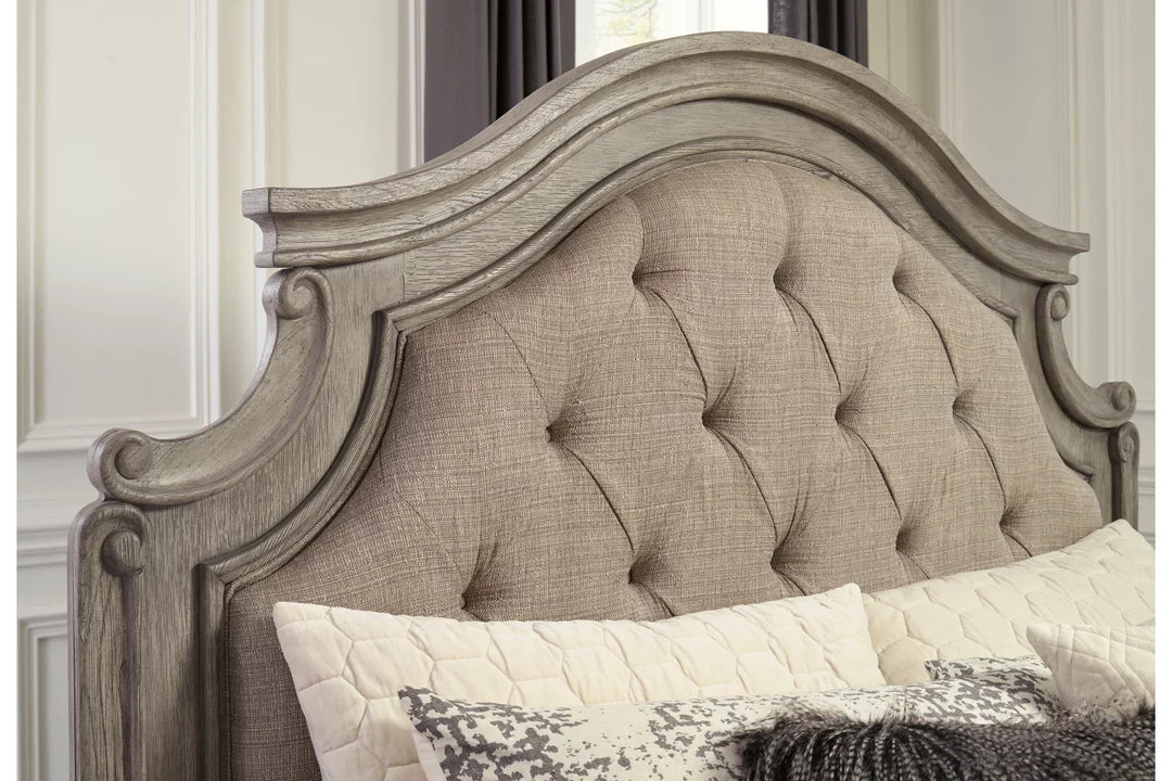 Lodenbay King Panel Bed