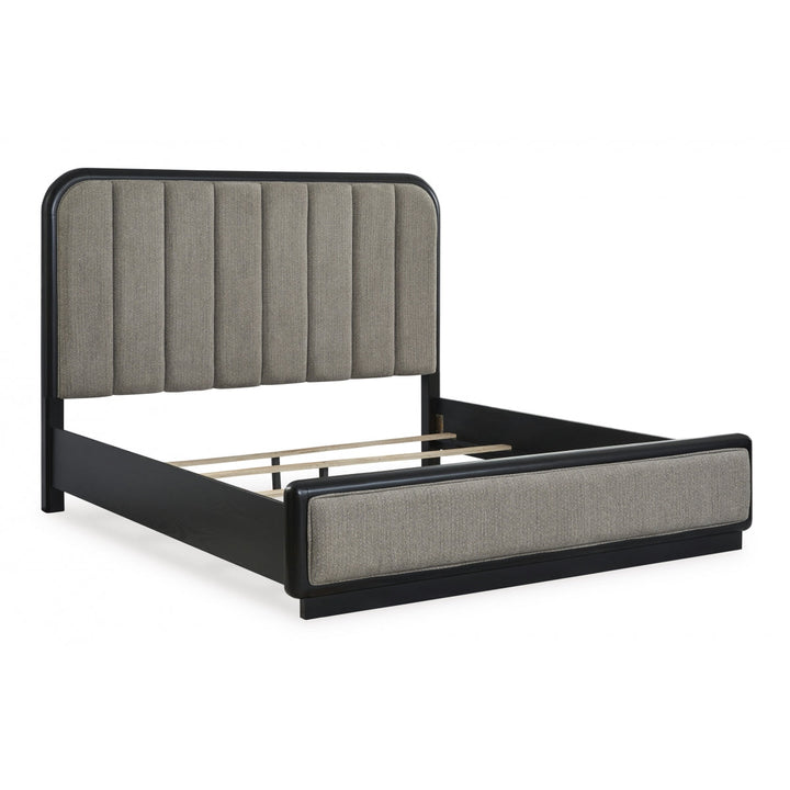 Rowanbeck Queen Upholstered Panel Bed