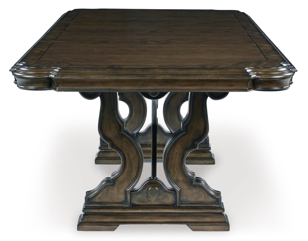 Maylee Dining Room Set