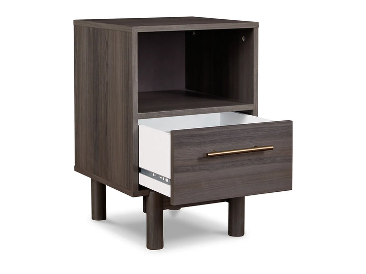 Brymont Nightstand