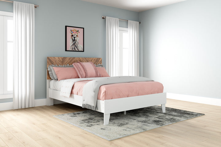 Piperton Full Panel Bed Set