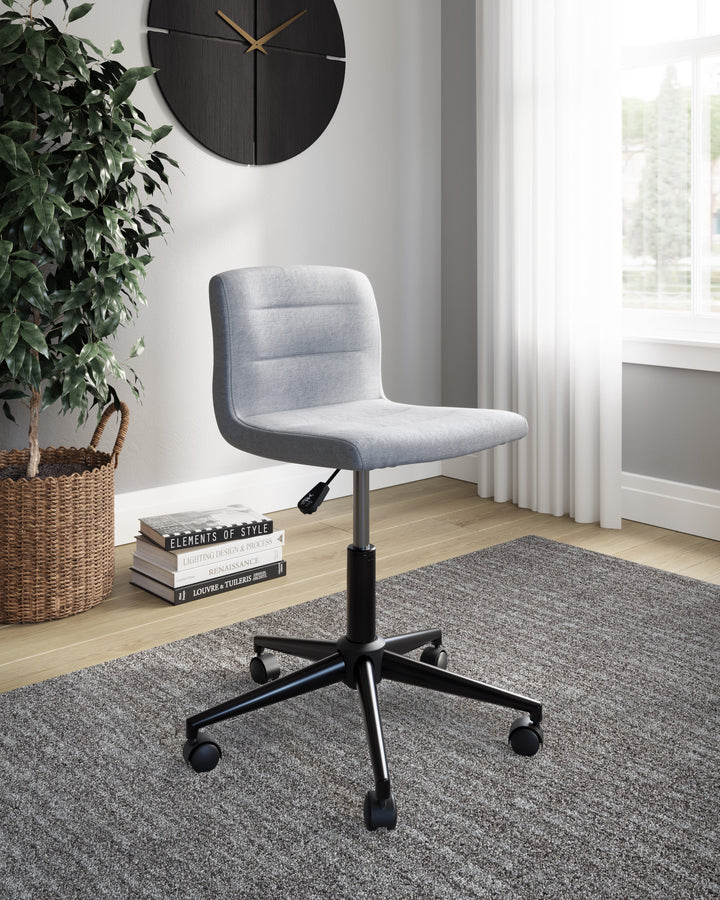 Package 8 Office Desk & Desk Chair & Office Lamp