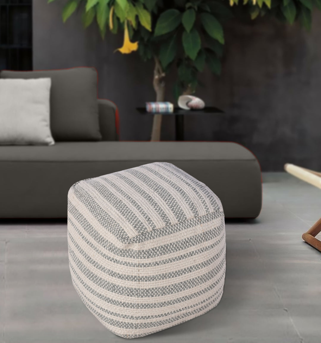 HAKONE POUF