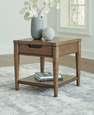 Roanhowe End Table (61.2902cm x 66.04cm)