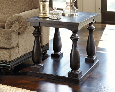 Mallacar End Table(T880-3)