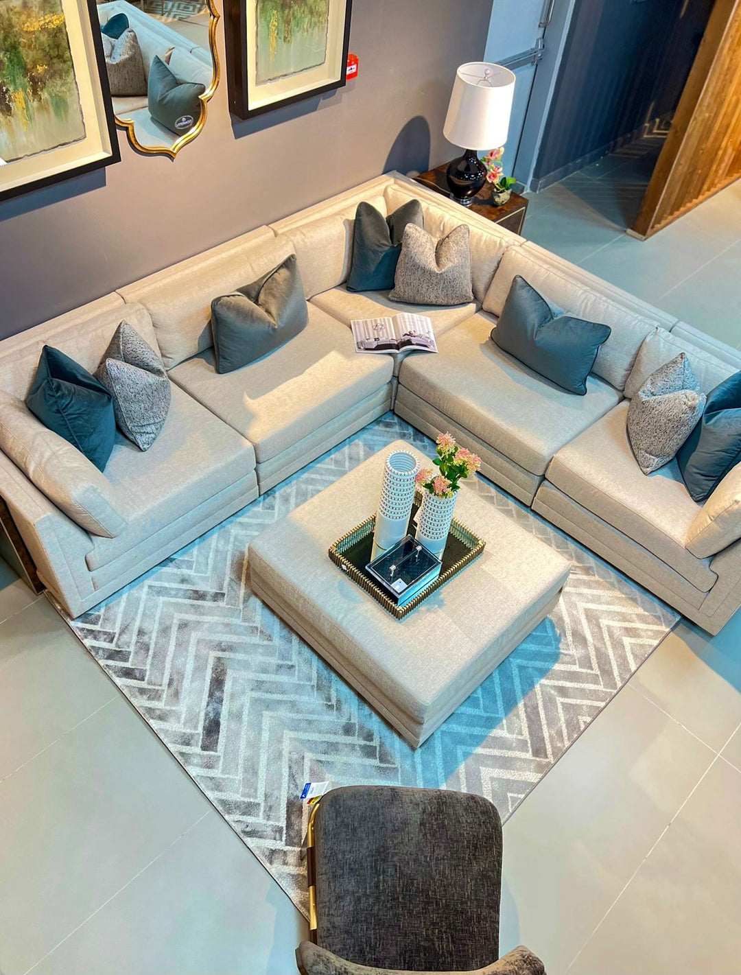 Modern Fusion - 6-Piece Sectional