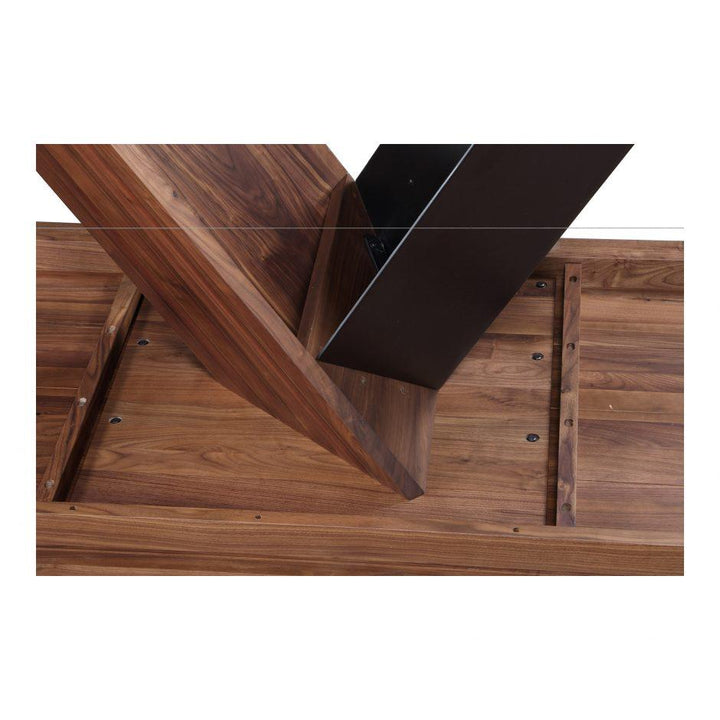 Axio Dining Table