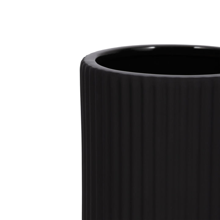 CER, 9"H RIDGED VASE, BLACK