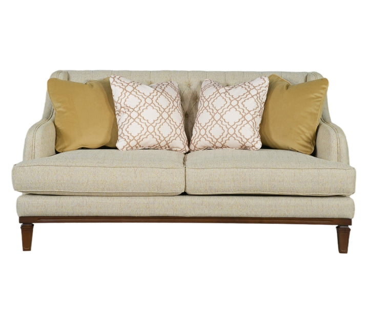 Classic Ella Loveseat