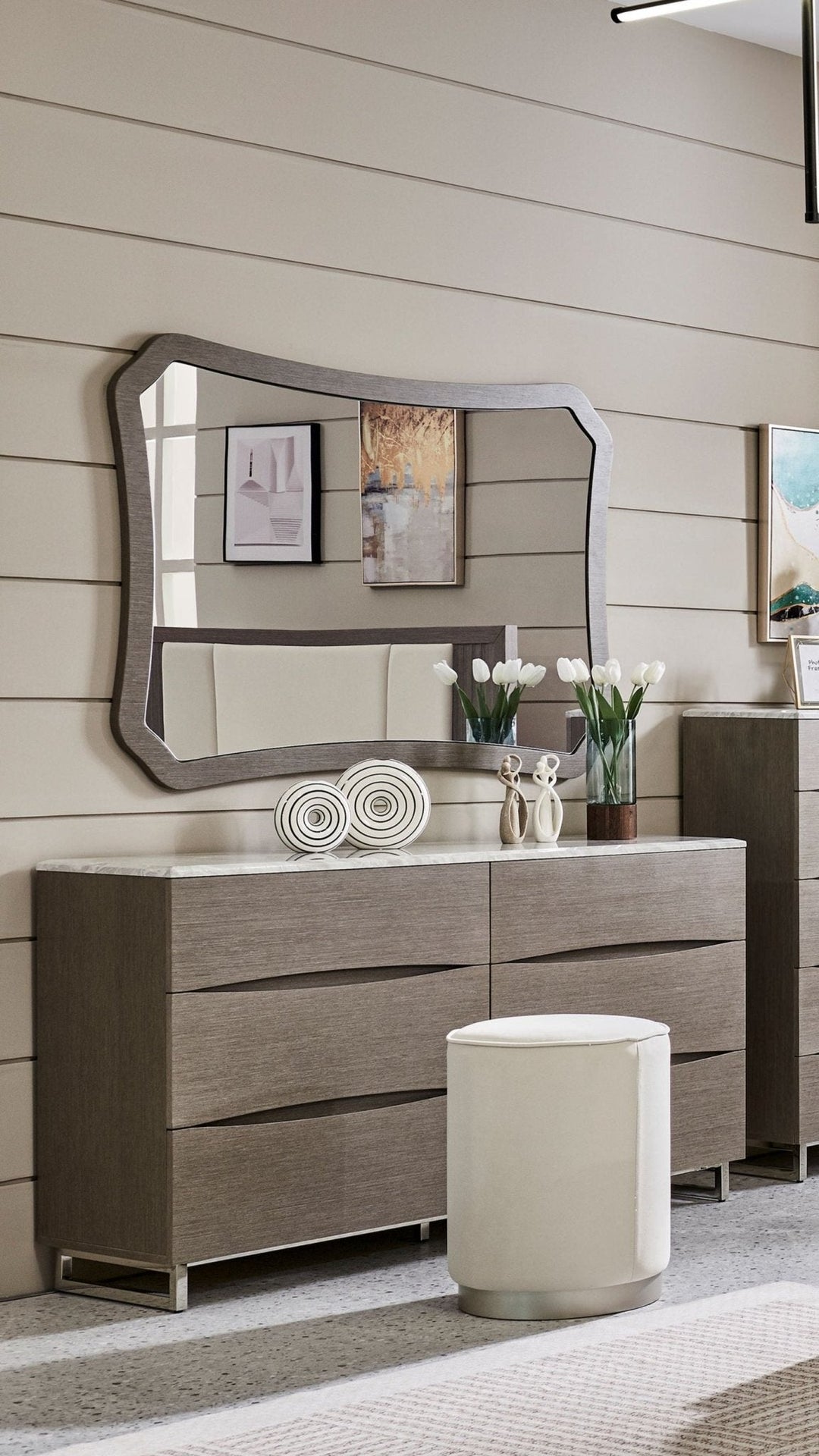 EBONY DRESSER