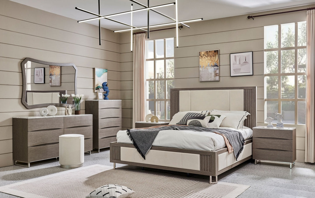EBONY KING BED