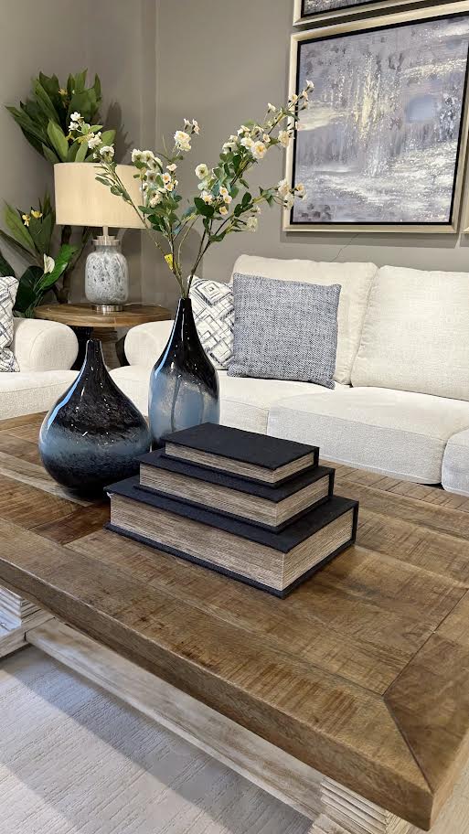 Elegant Off-White Living Room Set