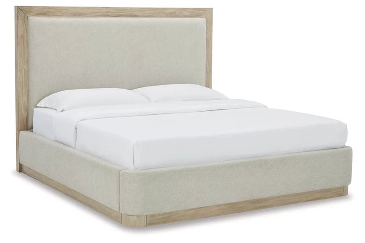 Hennington King Bedroom Set with SM1660CK Mattress Offer