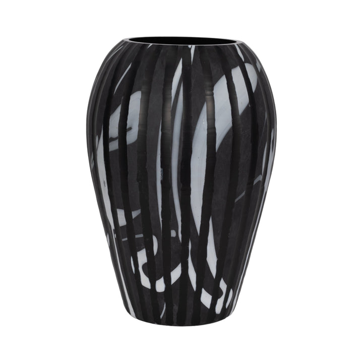 MINERVA BLACK AND WHITE GLASS VASE