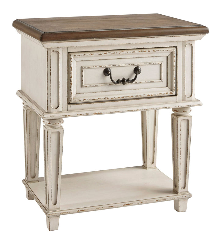 Realyn Full Bedroom Set