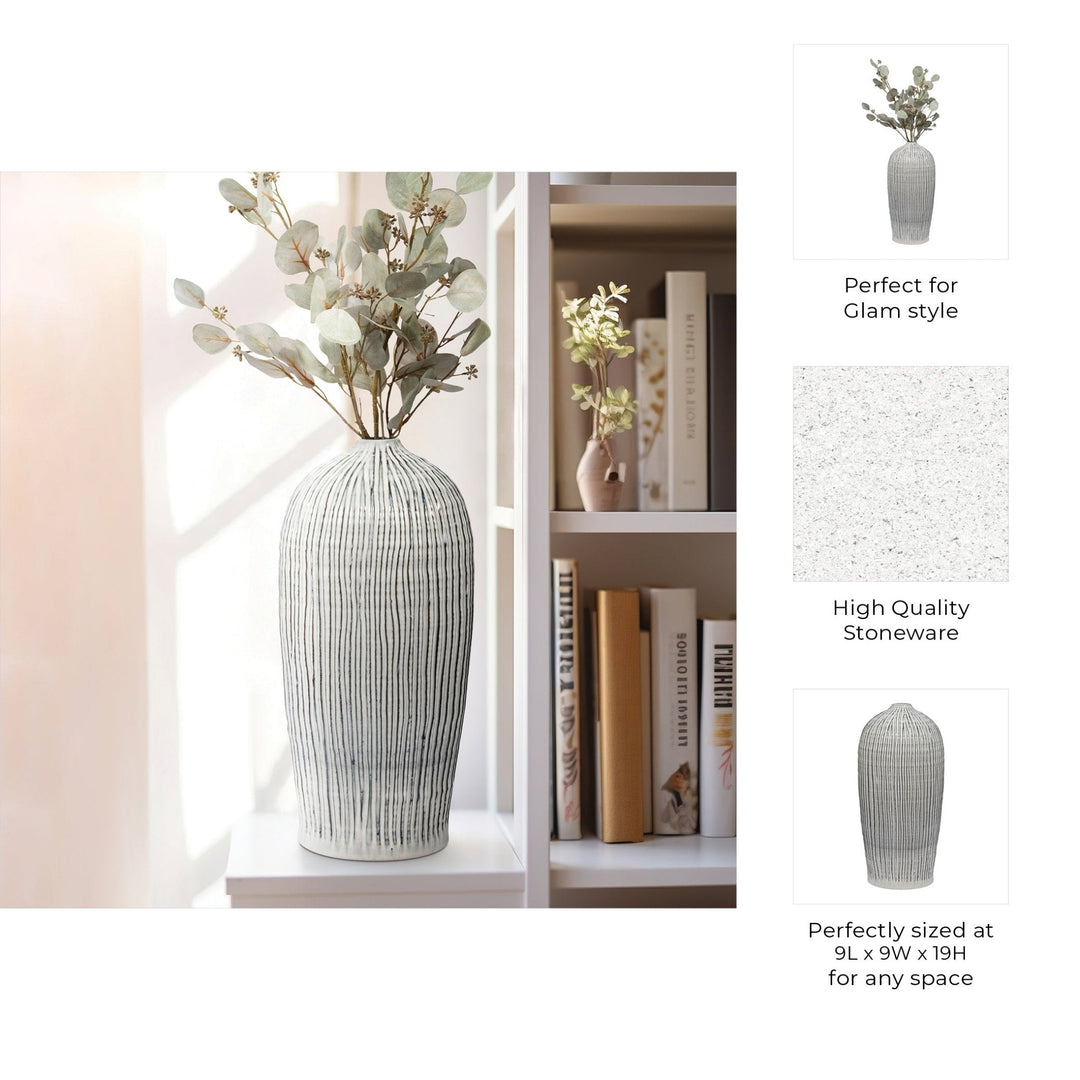 PERRYMAN VASE