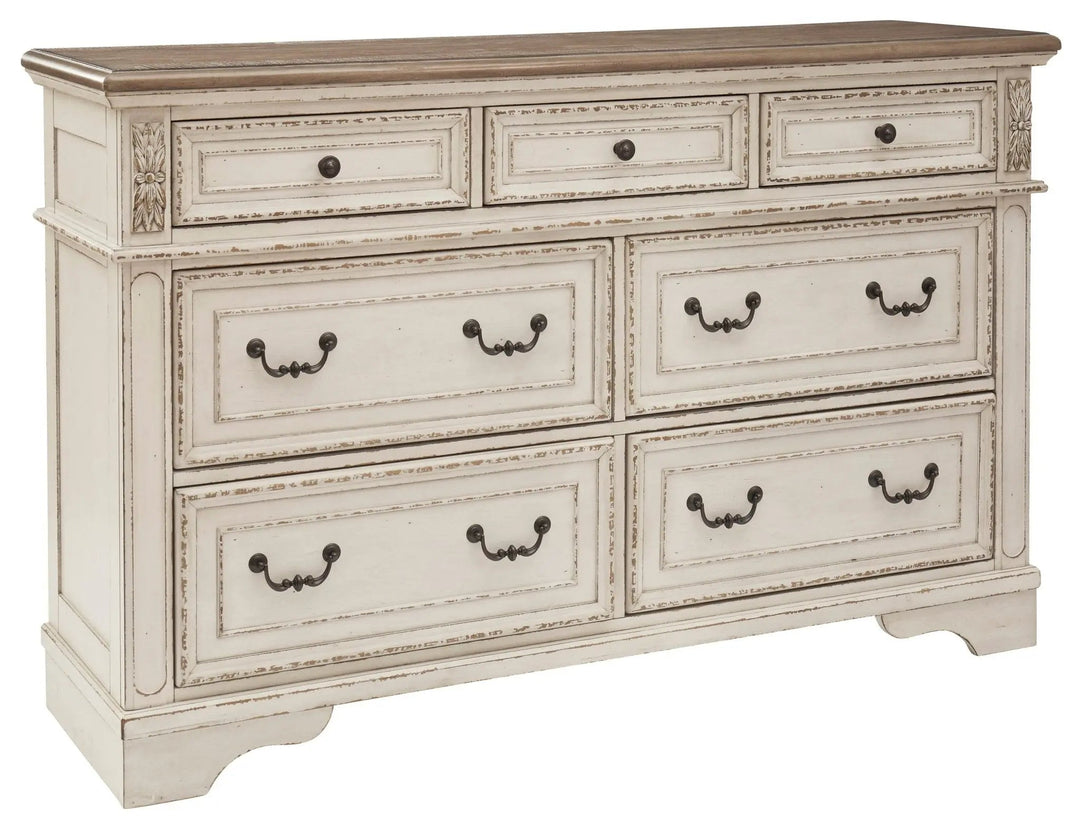 Realyn Bedroom King Set with Chest Offer
