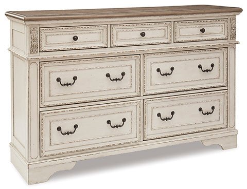 Realyn Bedroom King Sleigh Set with Chest Offer