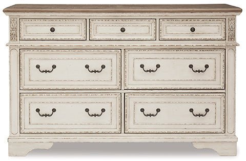 Realyn Bedroom King Sleigh Set with Chest Offer